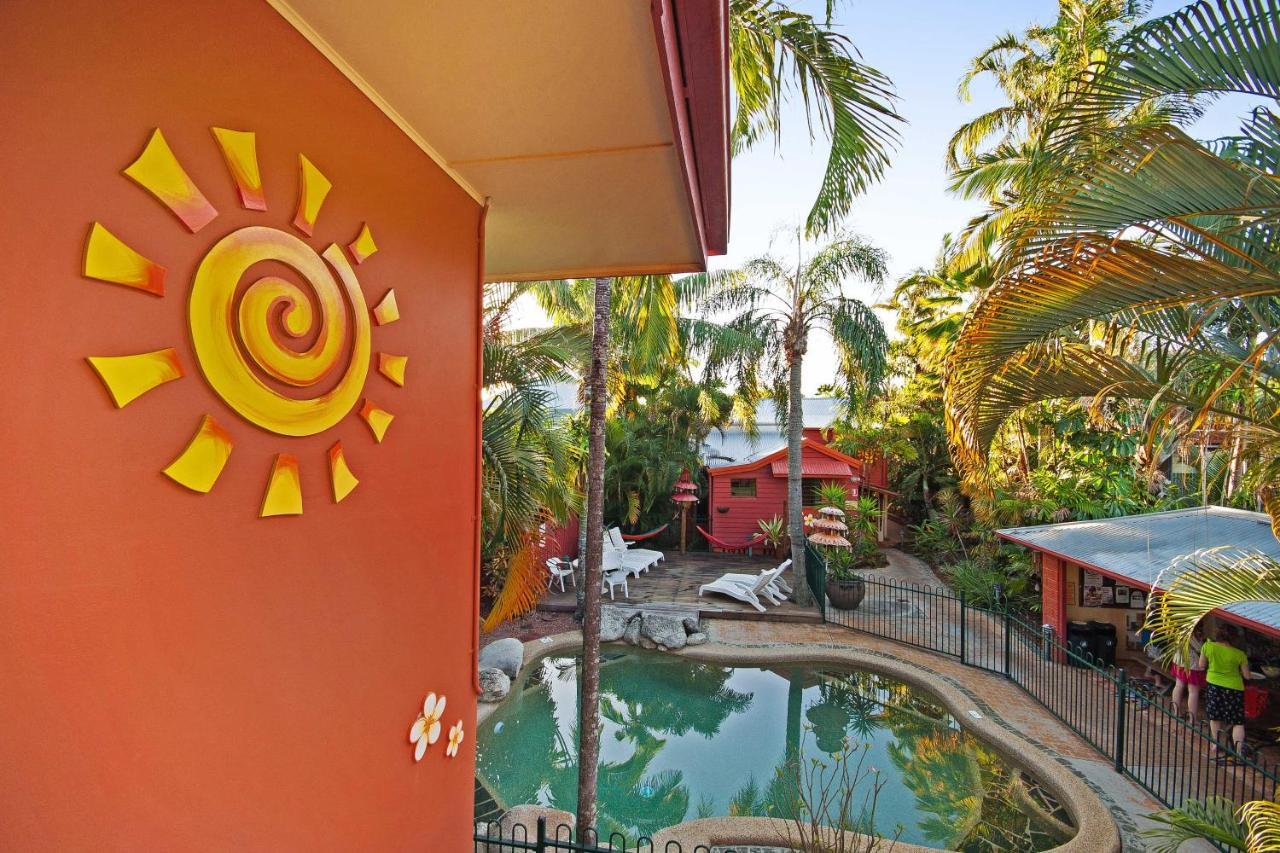 Travellers Oasis Hostel Cairns Kültér fotó